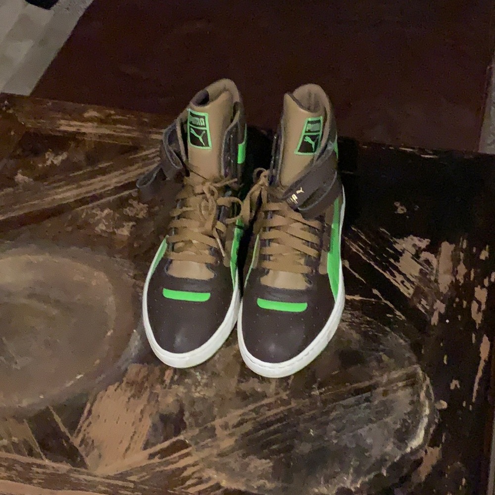 Puma sneakers